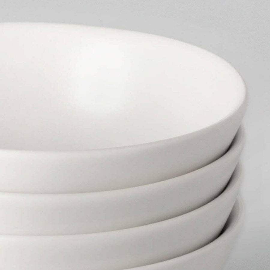 Elegant dinnerware set featuring refined craftsmanship for sophisticated dining experiences