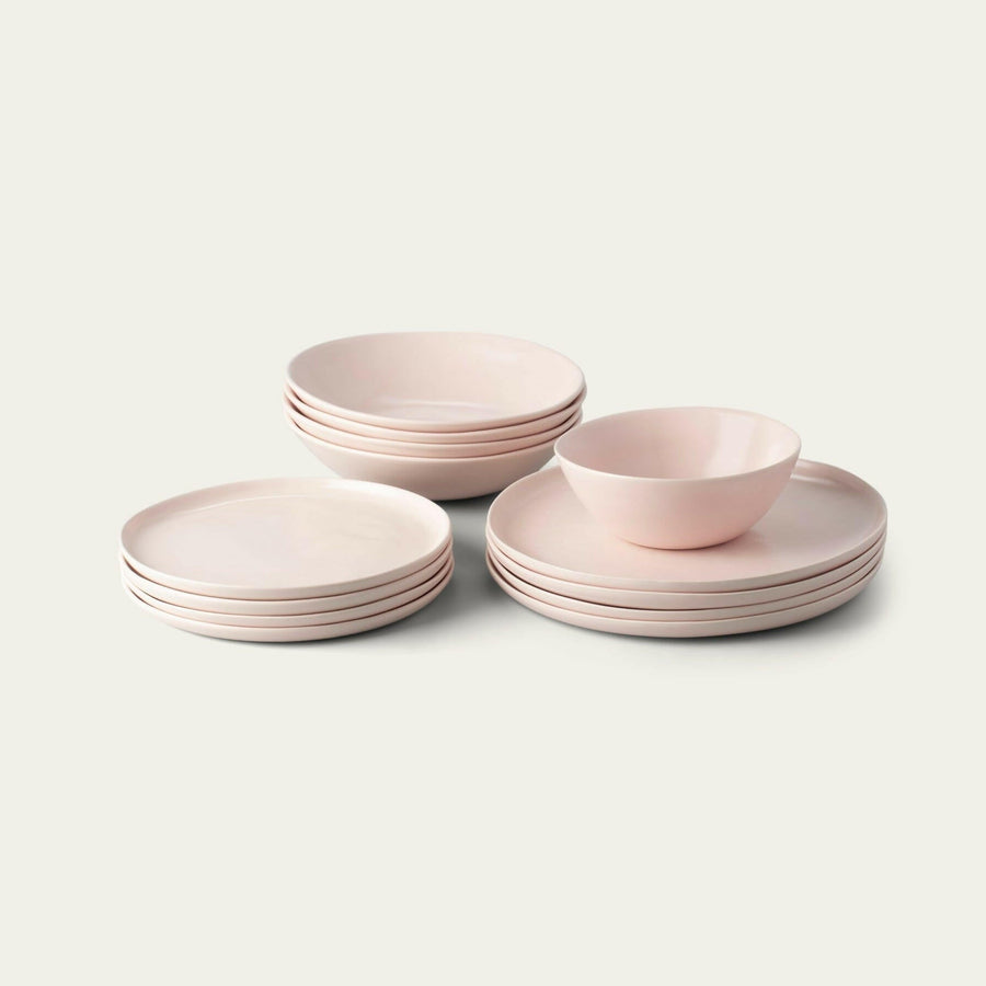 Elegant dinnerware set featuring refined craftsmanship for sophisticated dining experiences