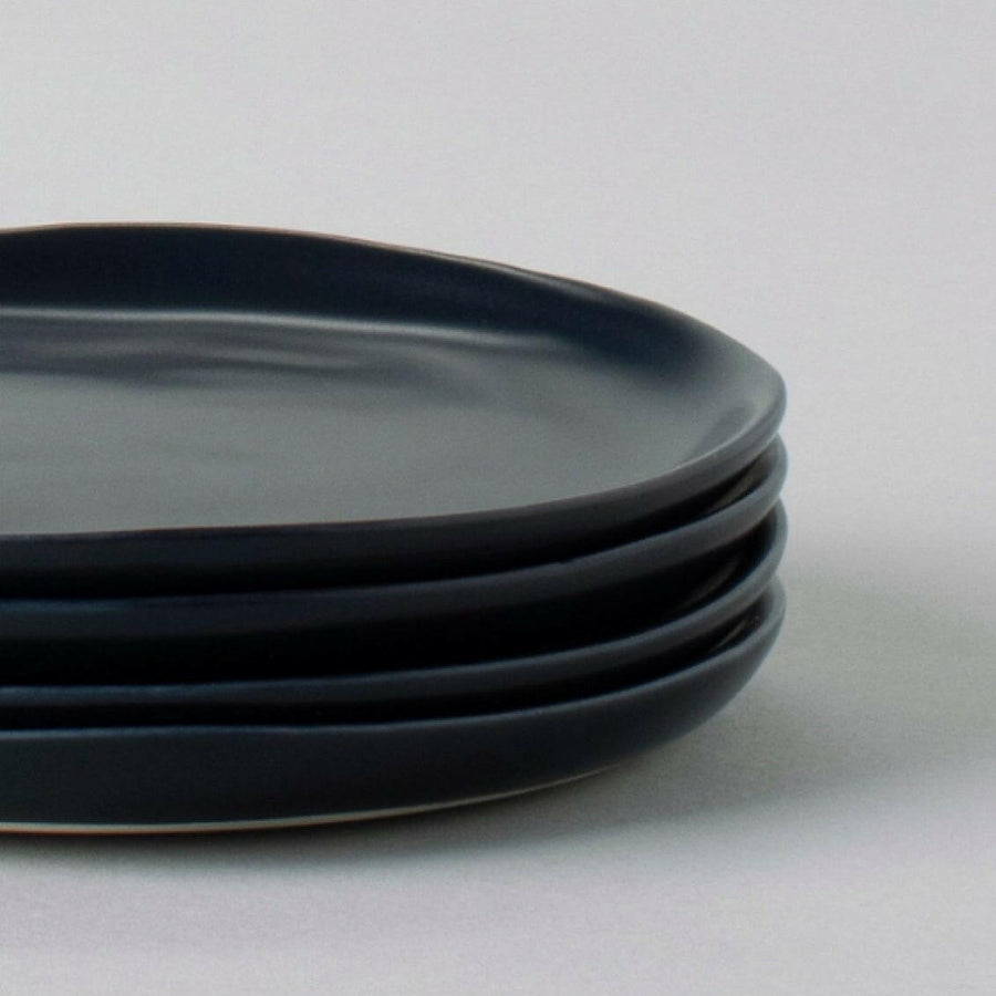 SleekServe elegant dessert plates ideal for sophisticated dining and stylish table settings